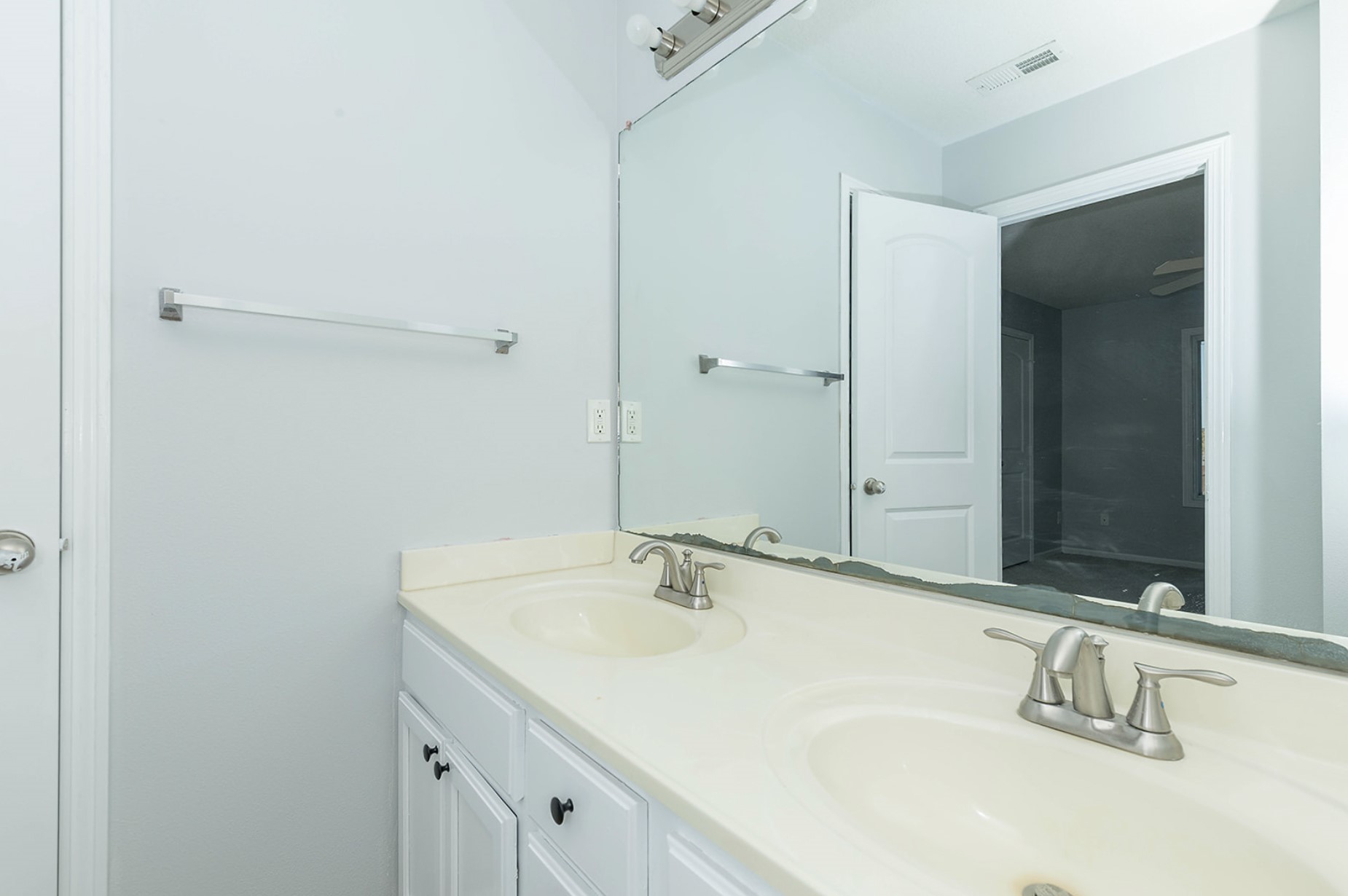 2905 SE Stone Ridge Street