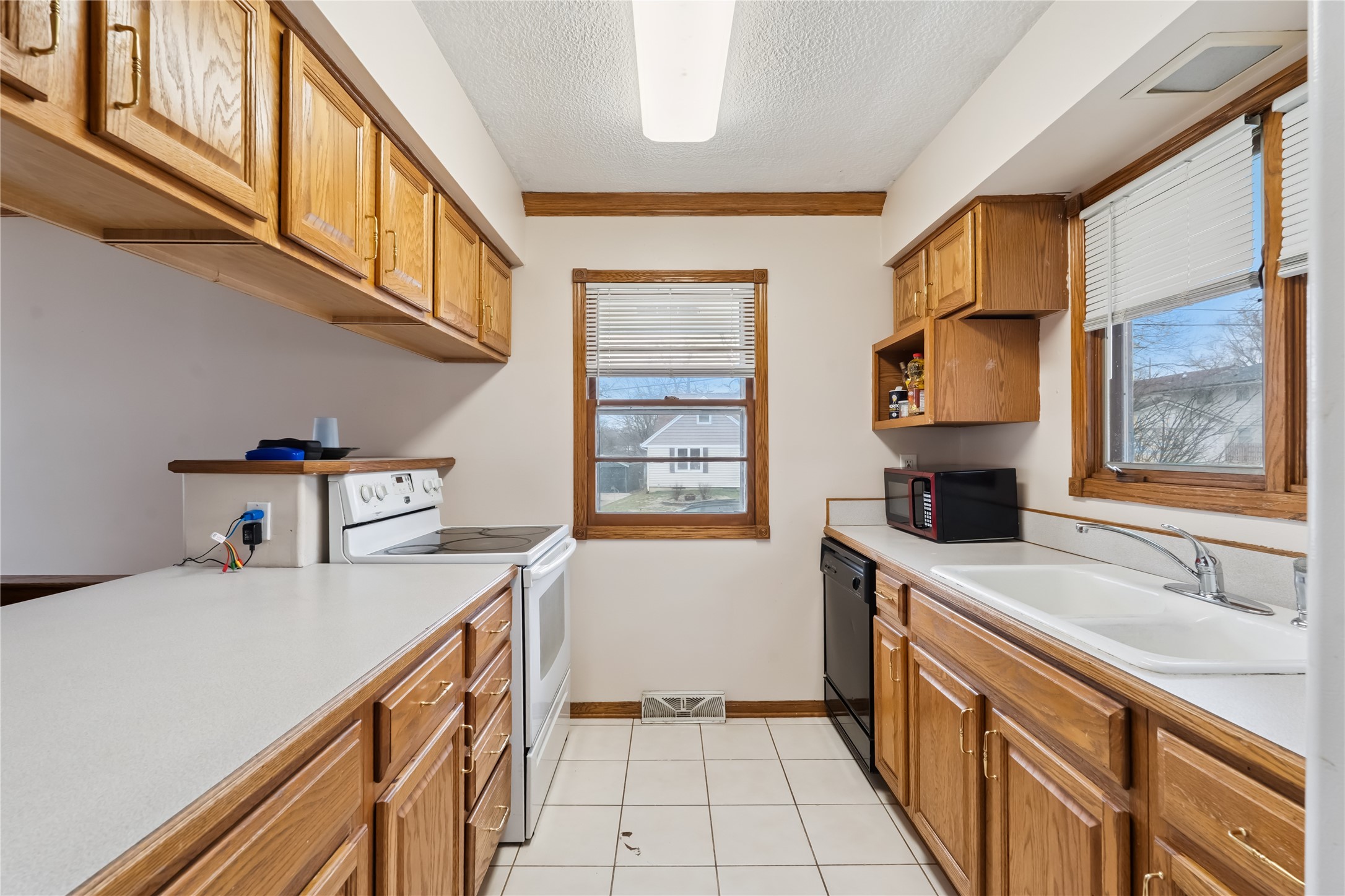 7422 Oak Brook Drive