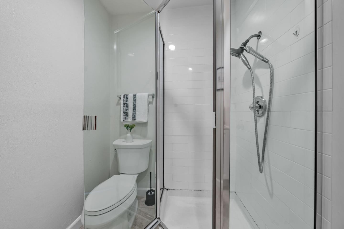 1898 Meridian Avenue Unit: 31