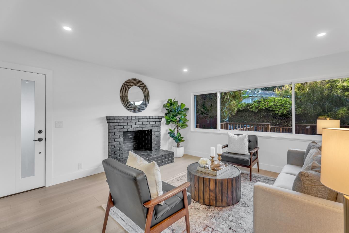 1546 Terra Nova BLVD