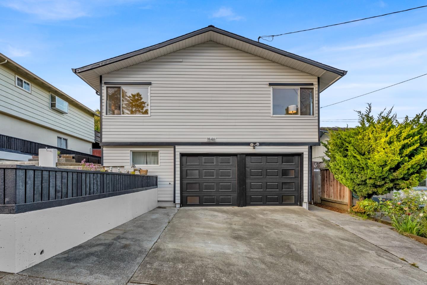 1546 Terra Nova BLVD