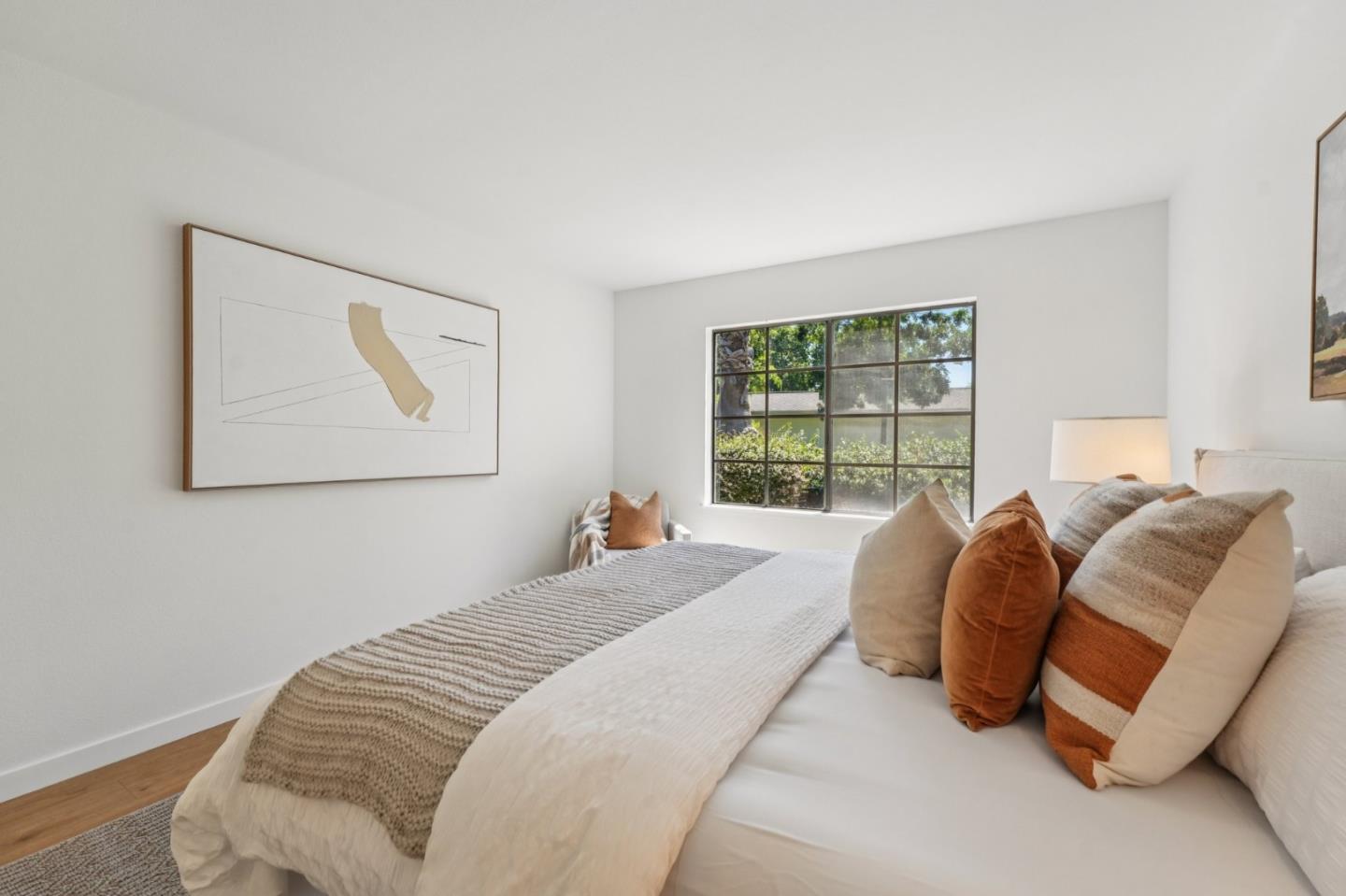 5286 Cribari Heights