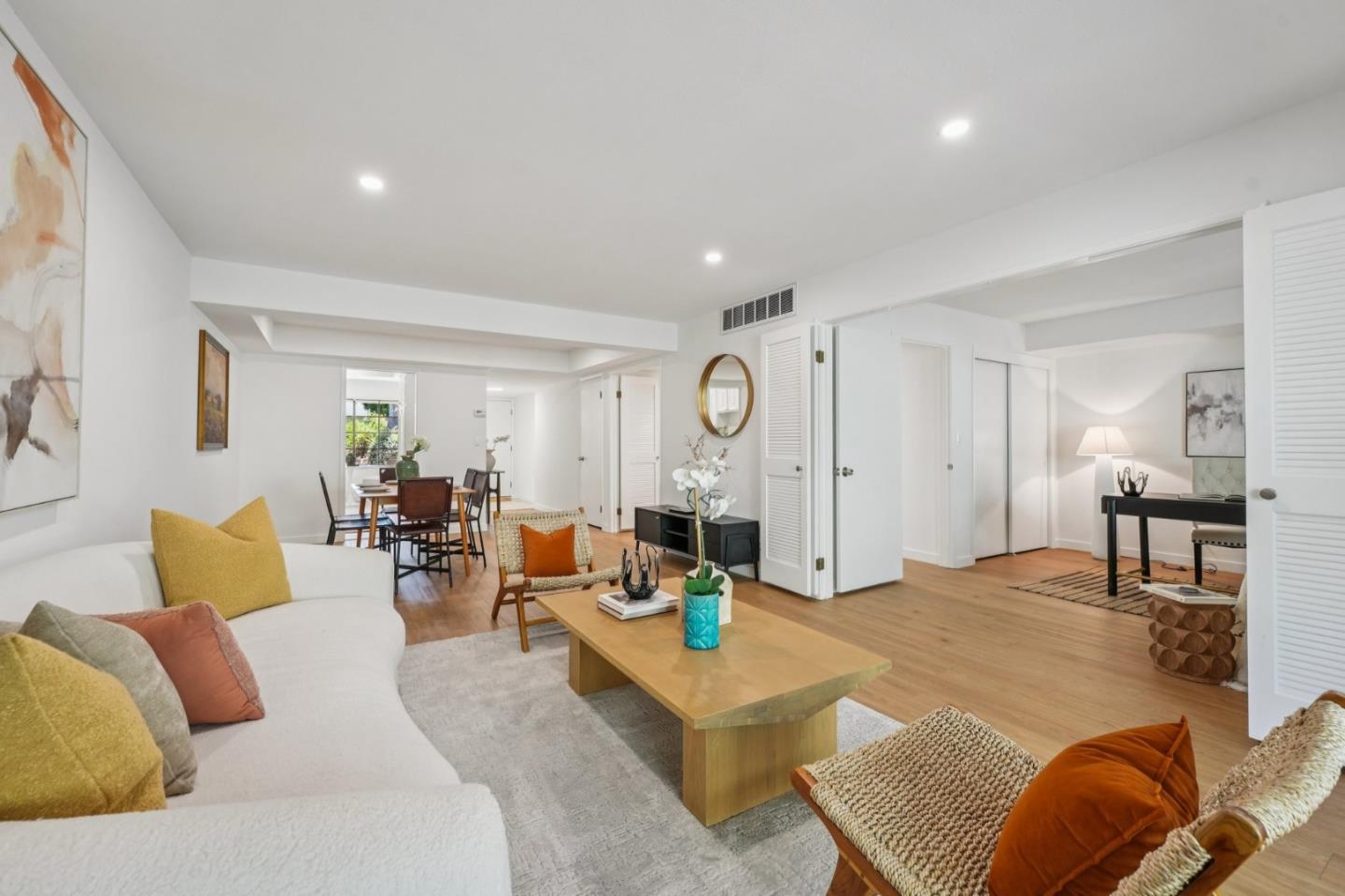 5286 Cribari Heights