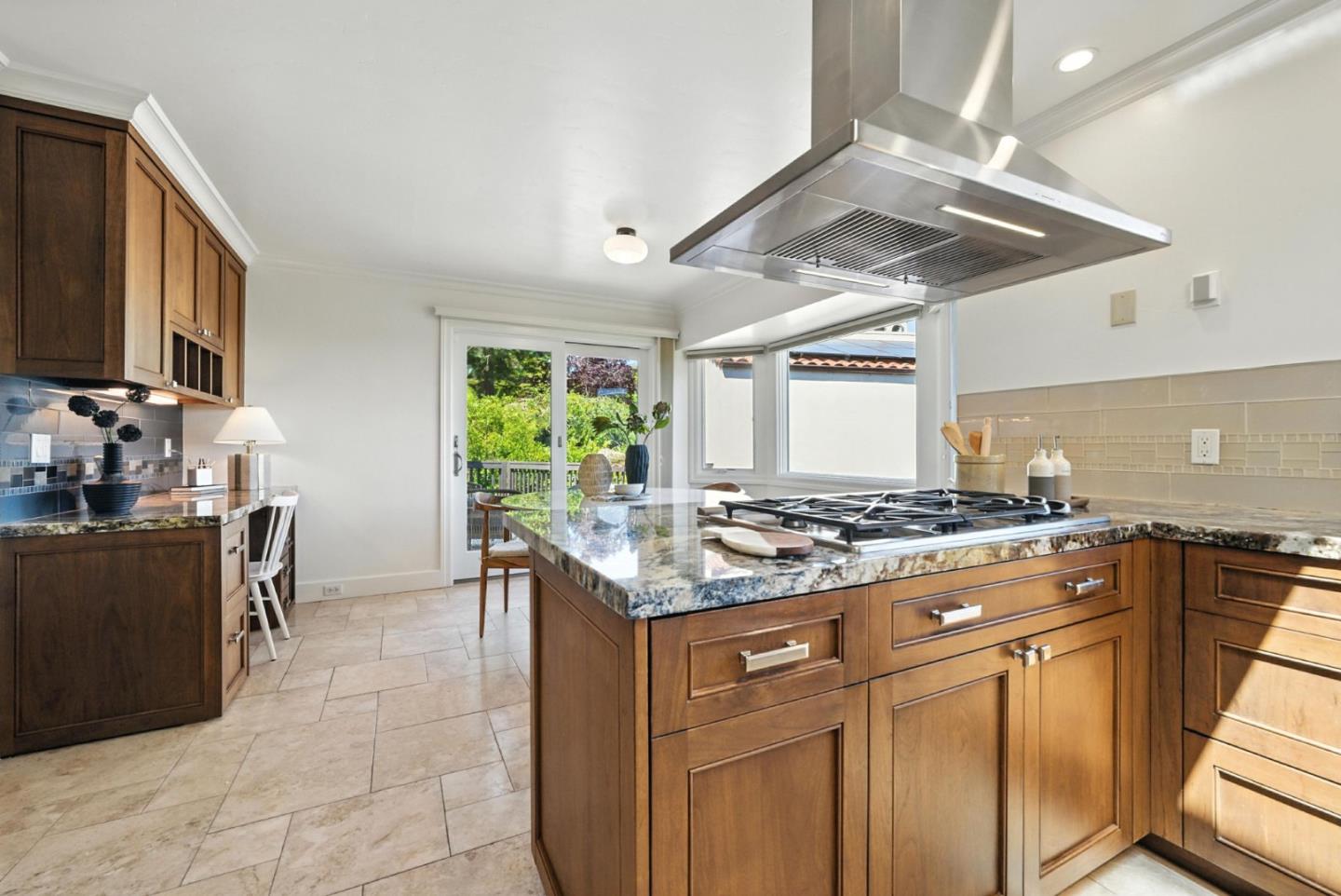 2774 Canyon