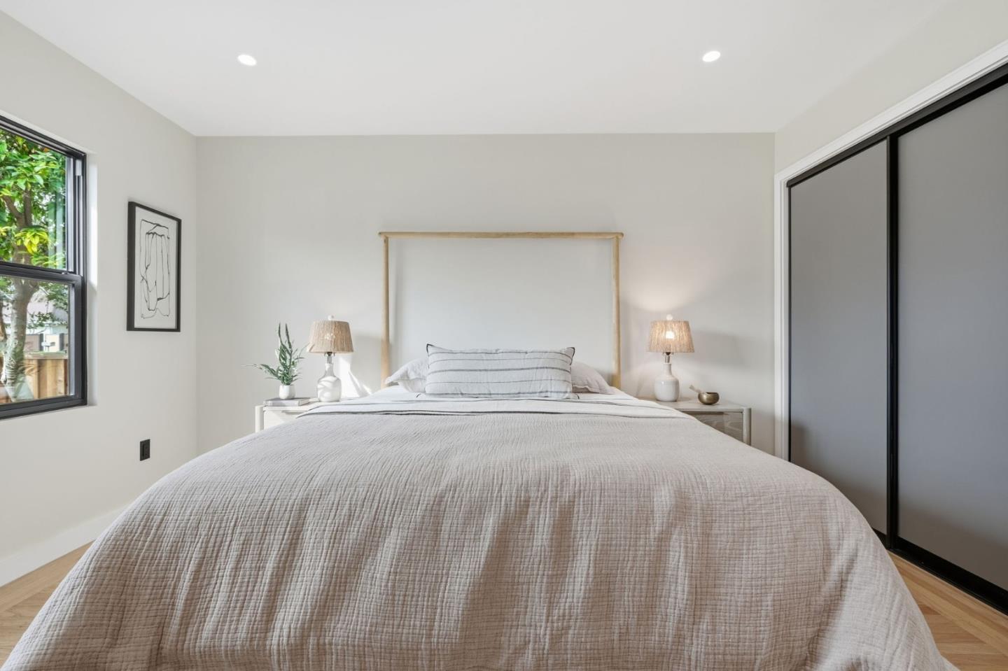 371 East Oakwood Boulevard