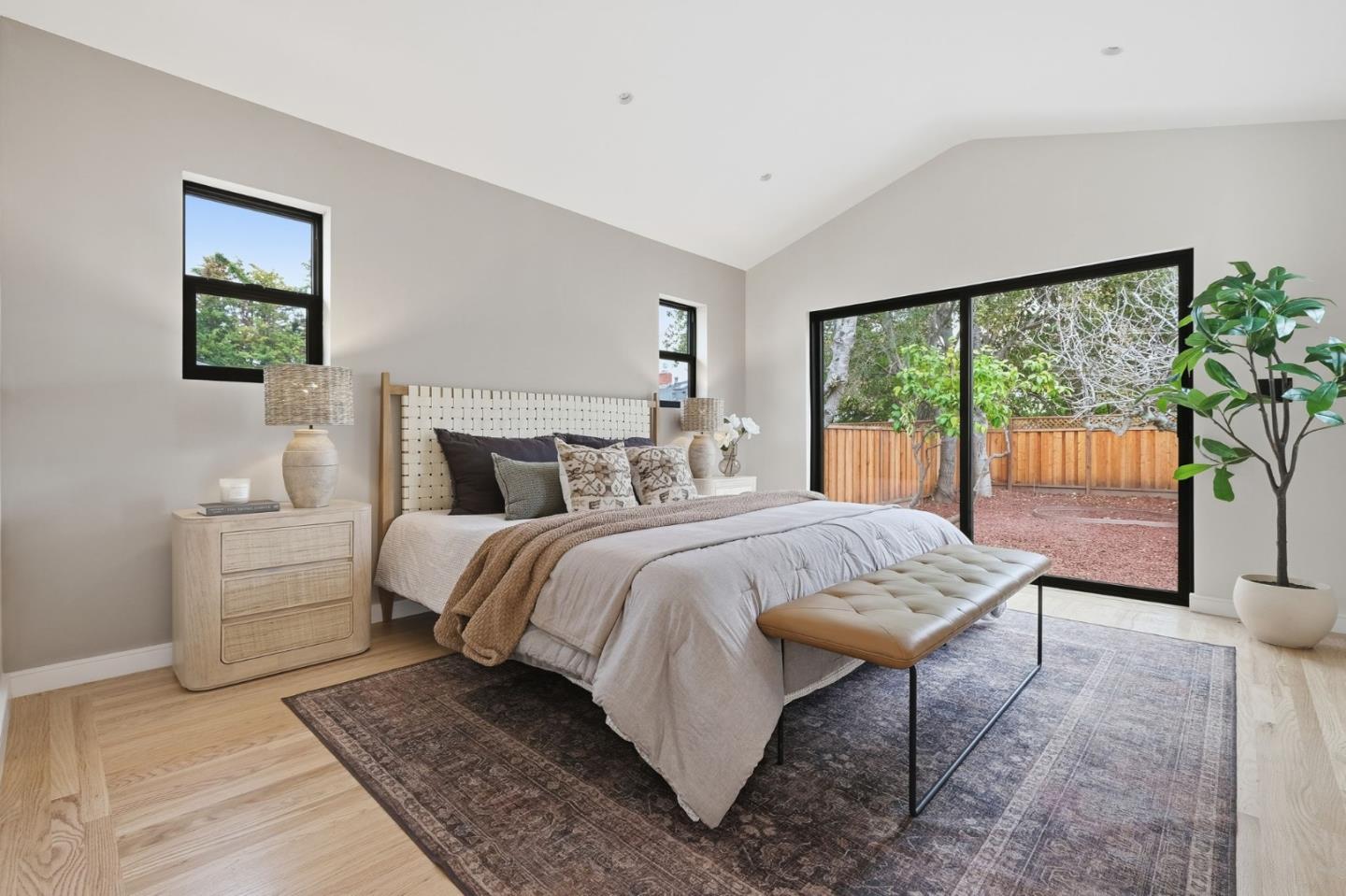 371 East Oakwood Boulevard