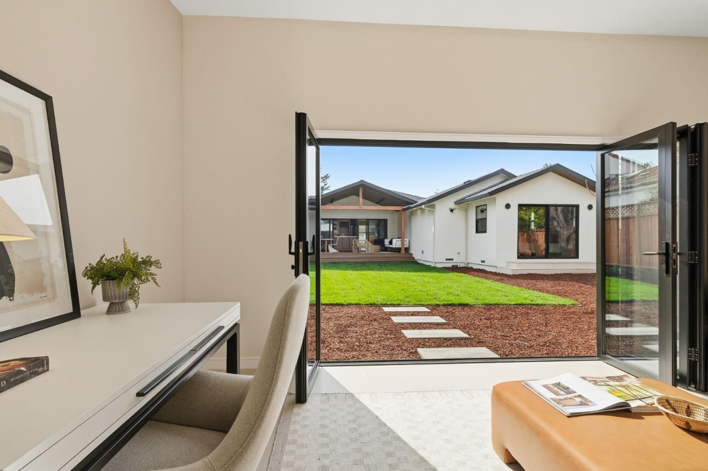 371 East Oakwood Boulevard