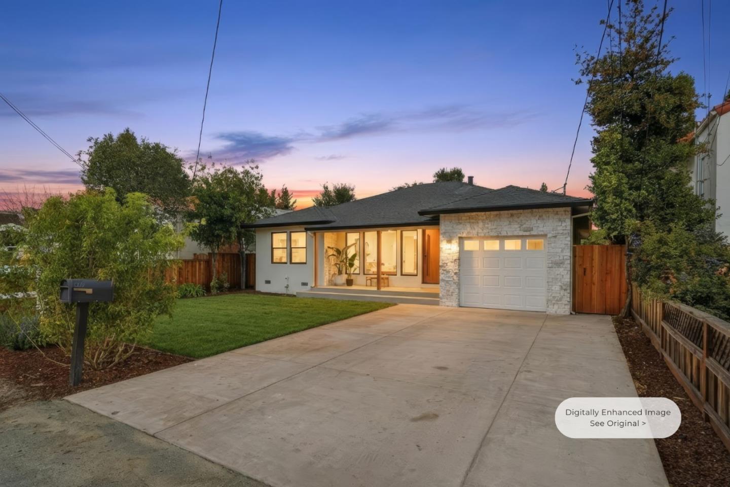 371 East Oakwood Boulevard