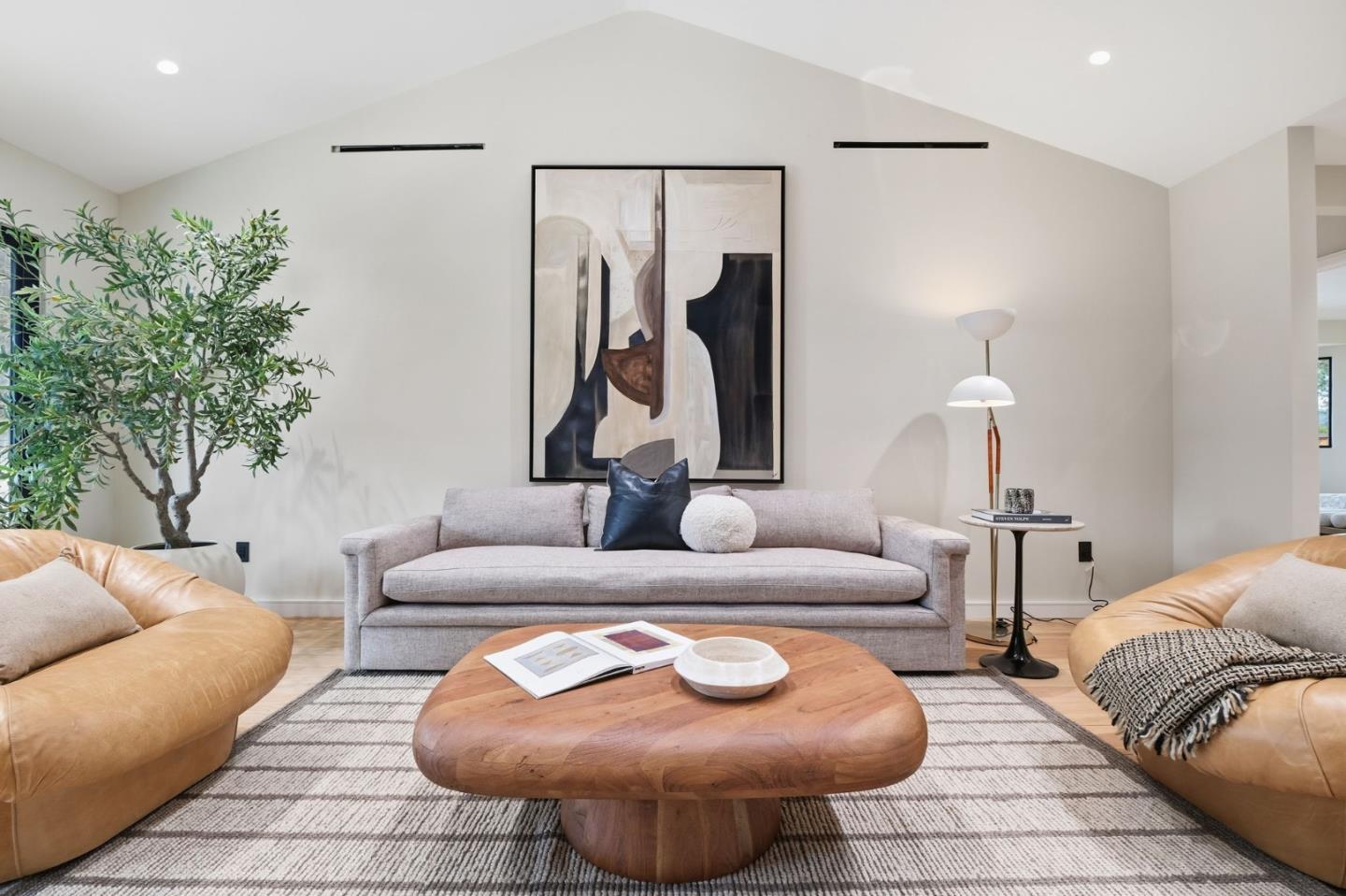 371 East Oakwood Boulevard