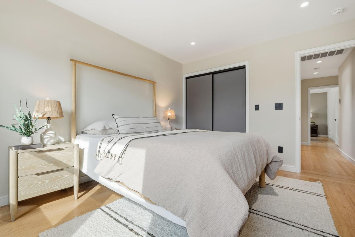 371 East Oakwood Boulevard