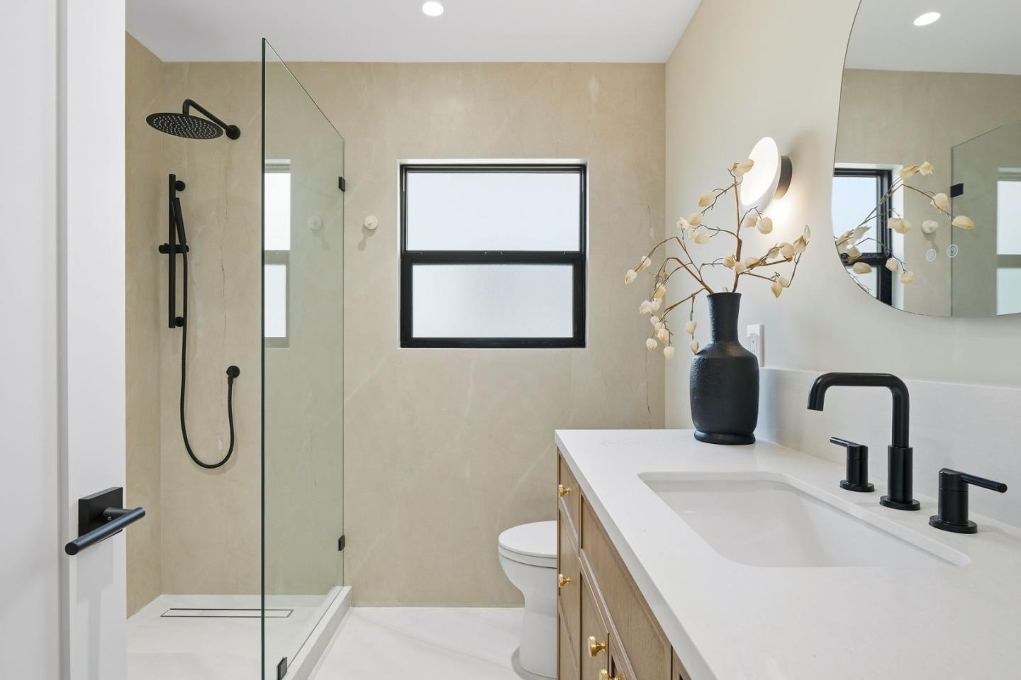 371 East Oakwood Boulevard