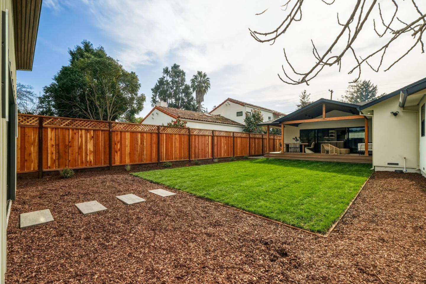 371 East Oakwood Boulevard