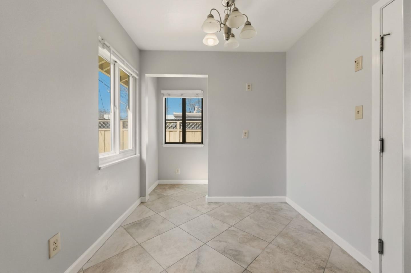 1846 Los Padres Boulevard