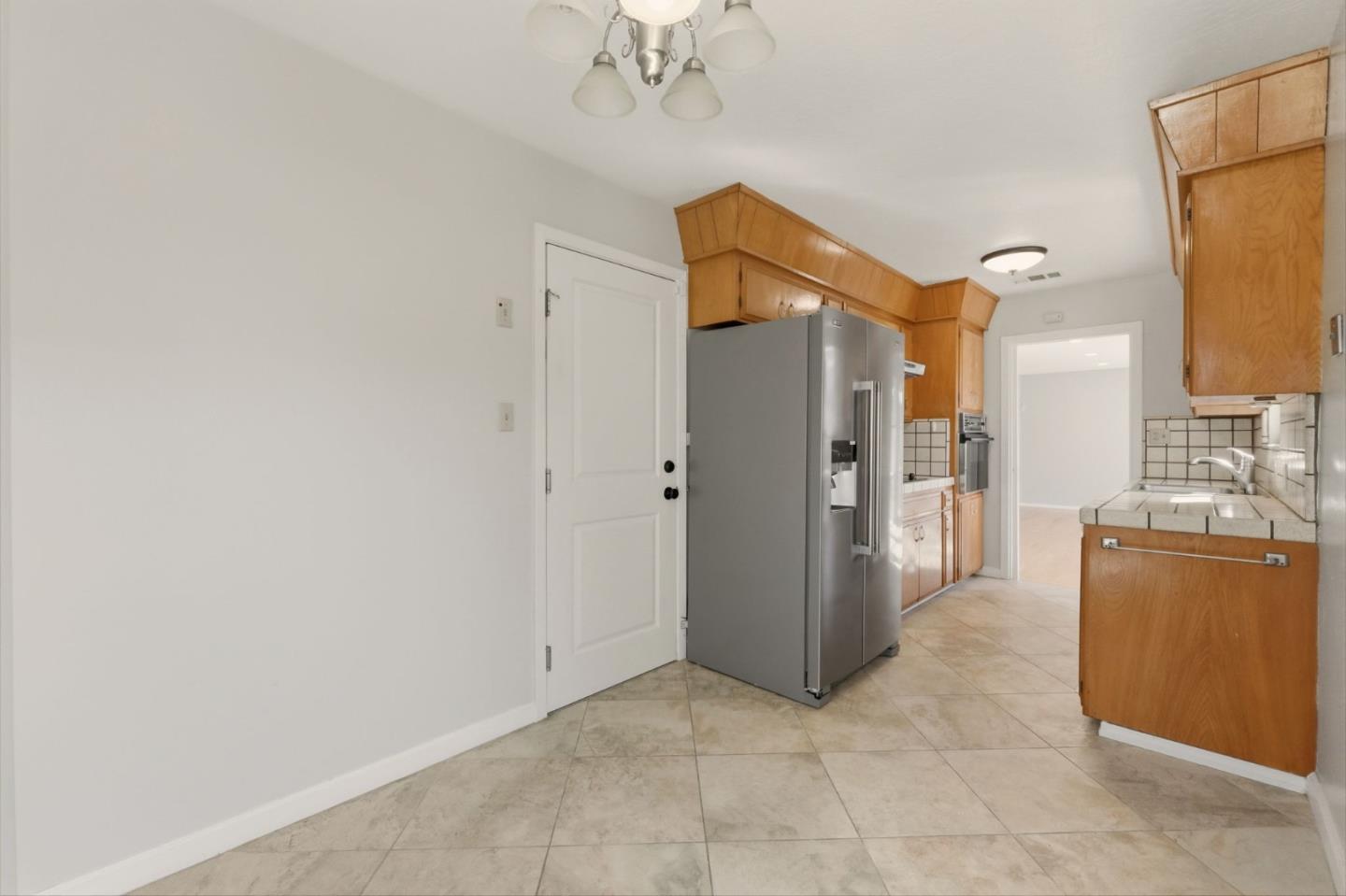 1846 Los Padres Boulevard