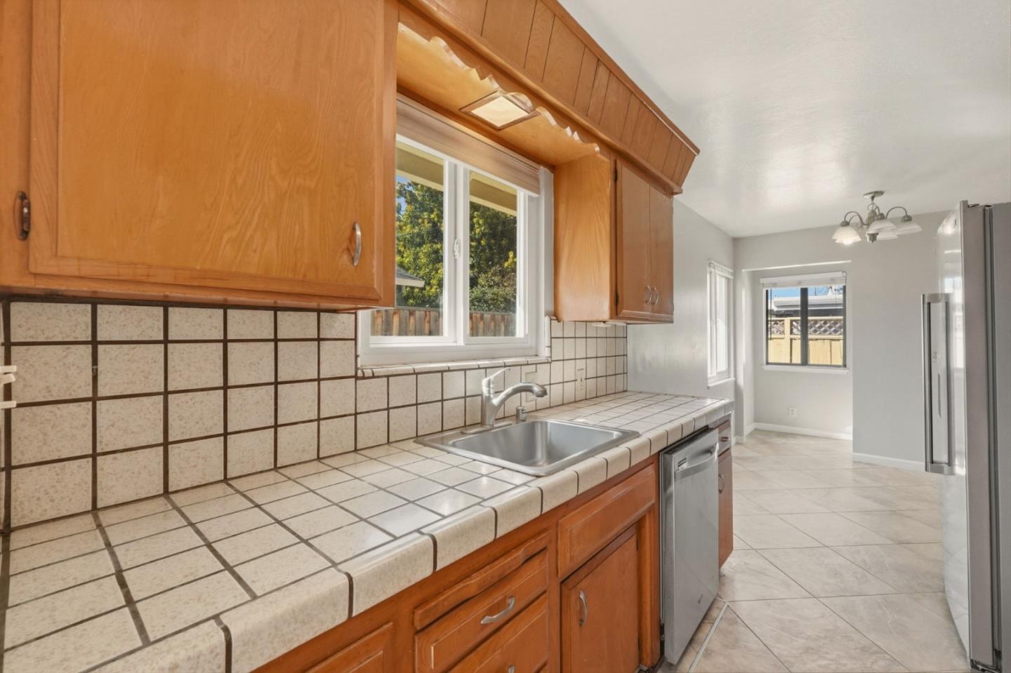 1846 Los Padres Boulevard