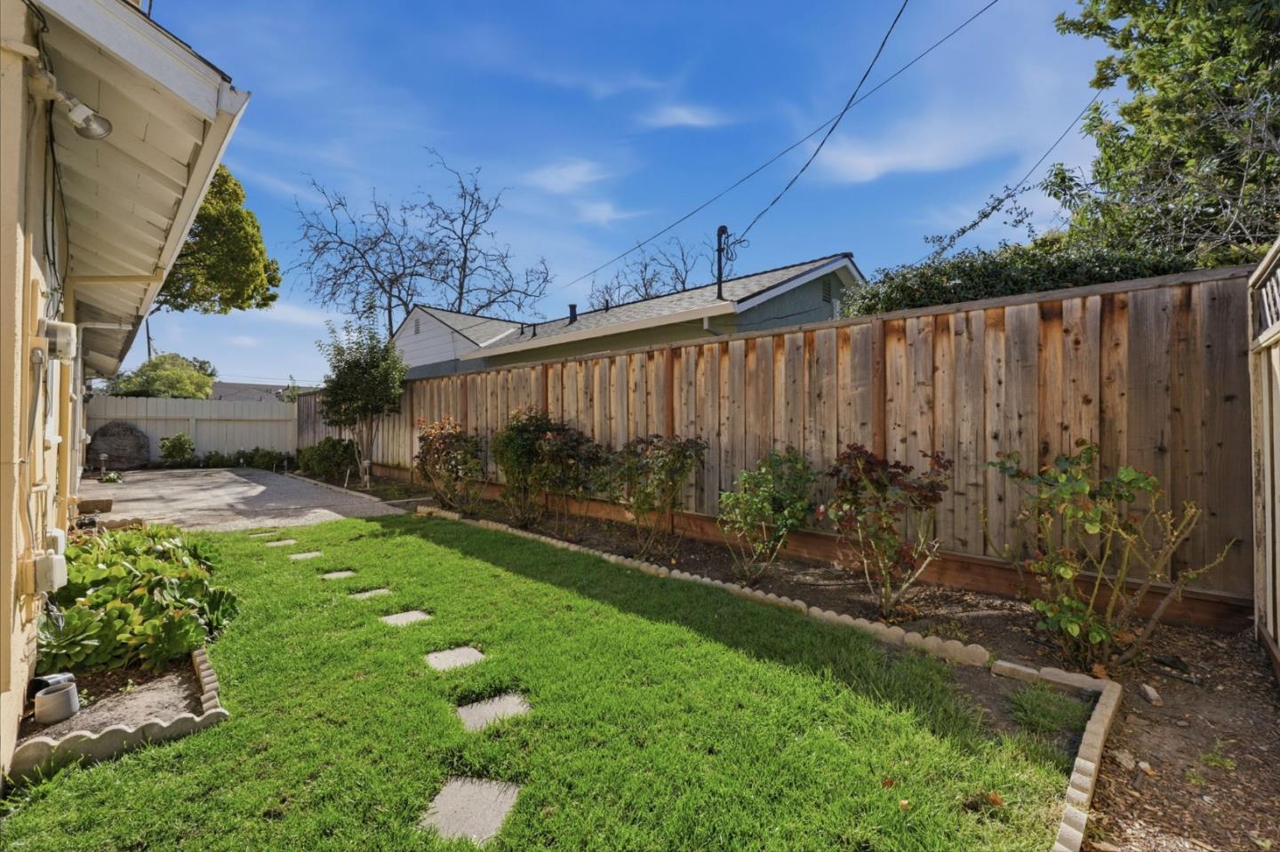 1846 Los Padres Boulevard