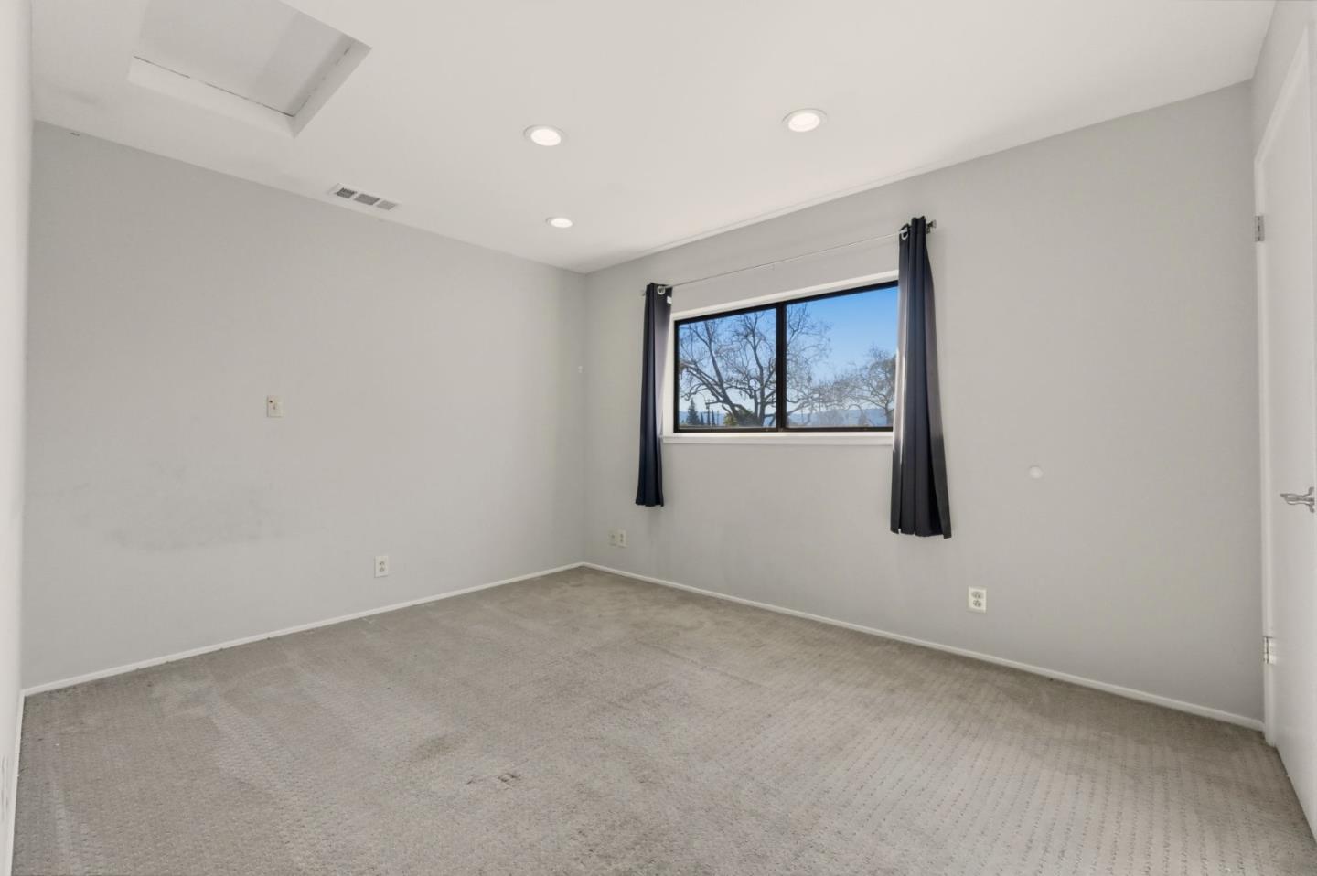 1846 Los Padres Boulevard