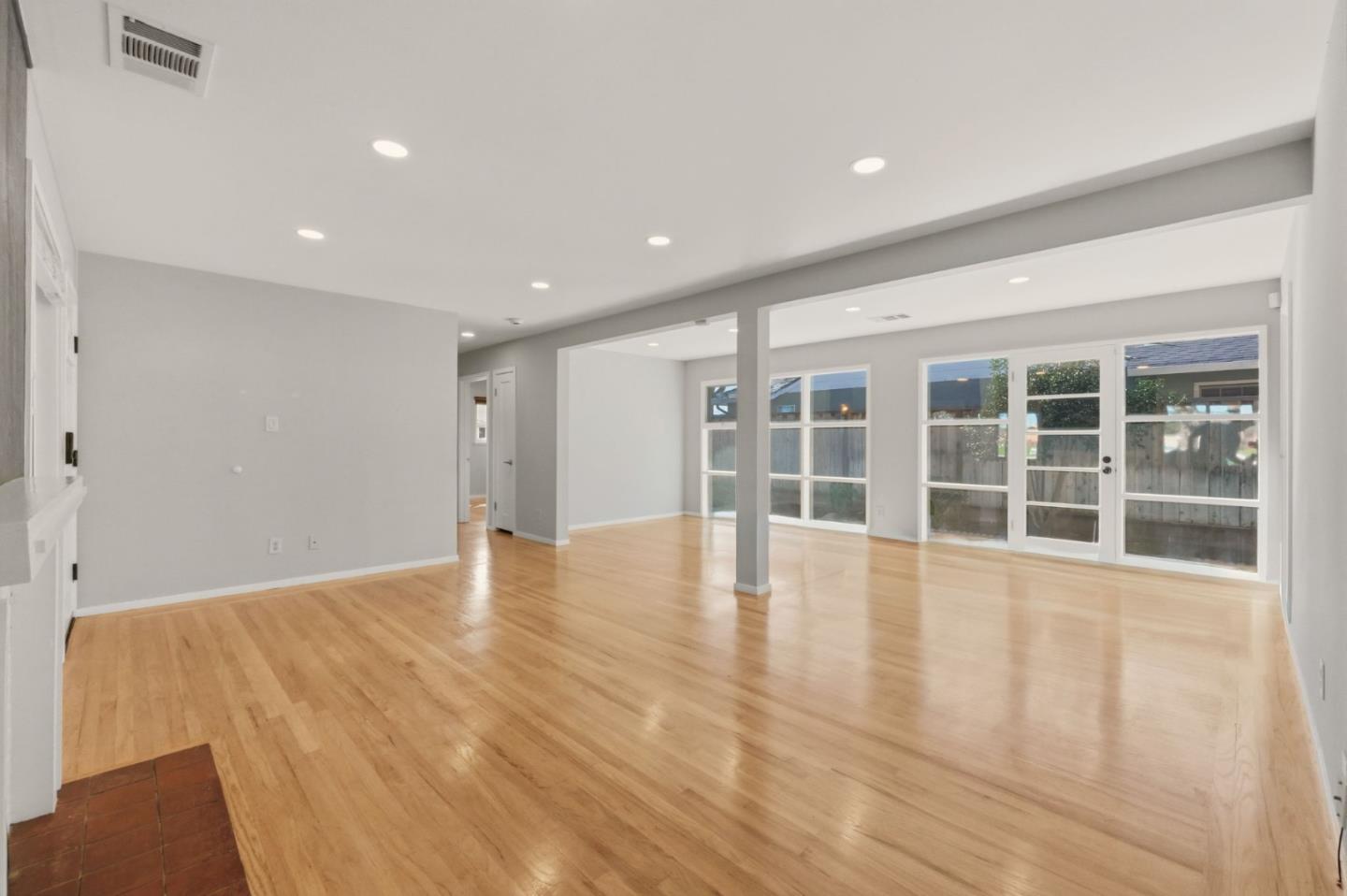 1846 Los Padres Boulevard