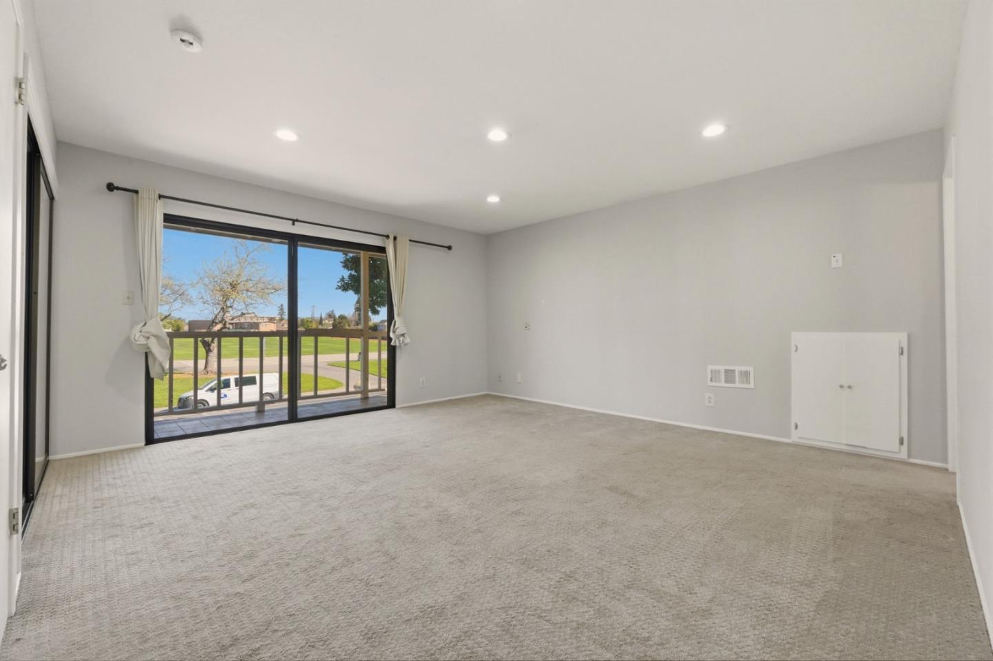 1846 Los Padres Boulevard