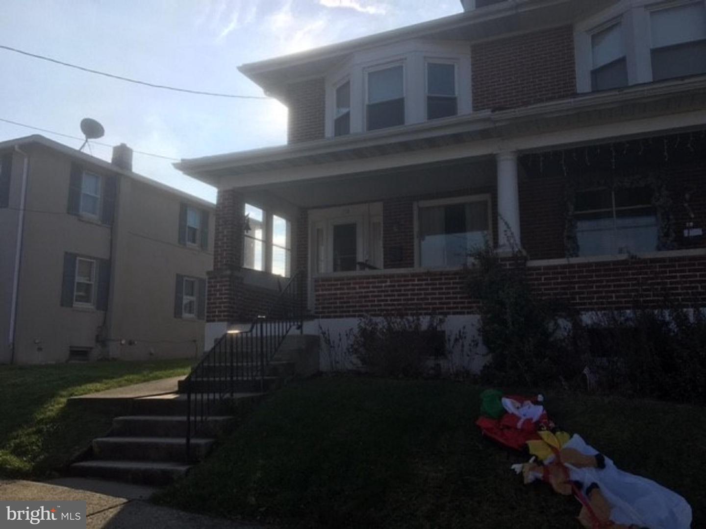 214 ARLINGTON STREET