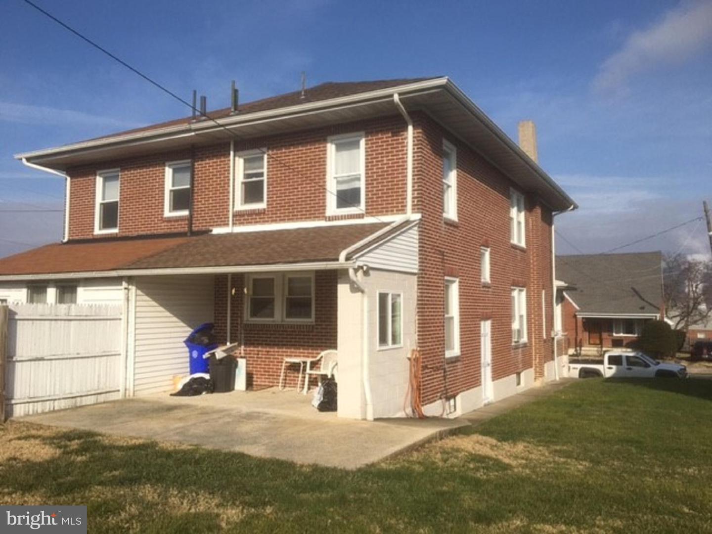 214 ARLINGTON STREET