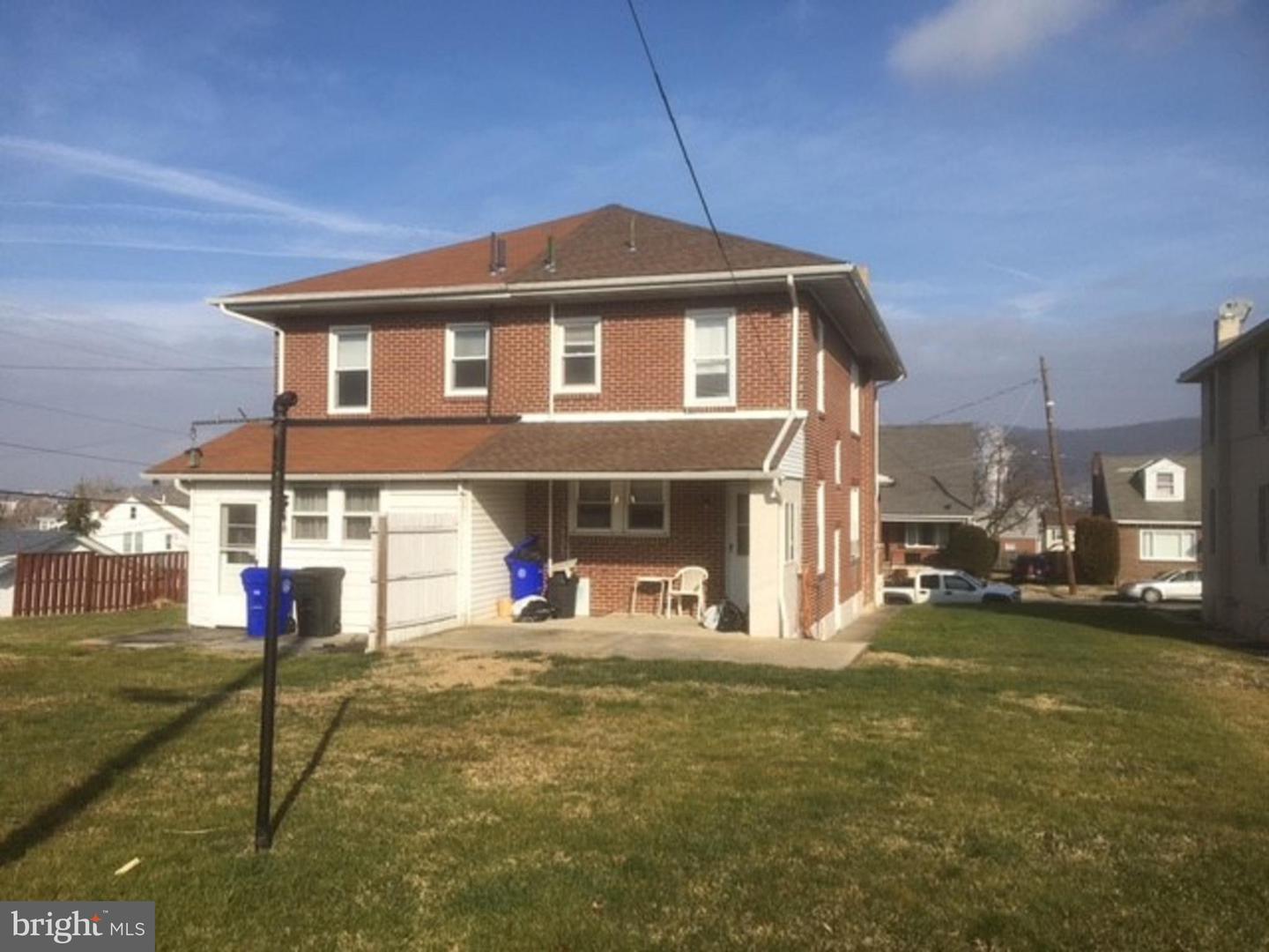 214 ARLINGTON STREET