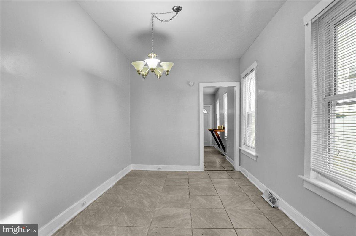 548 PIKE STREET