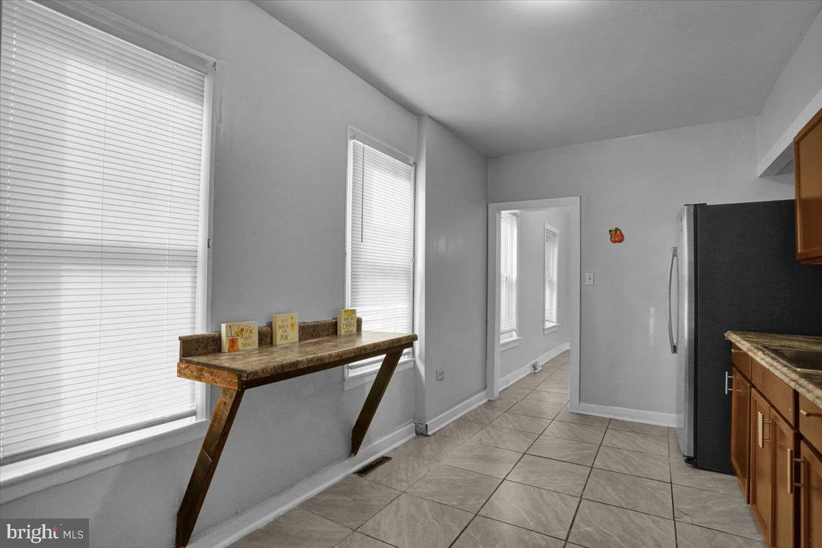 548 PIKE STREET
