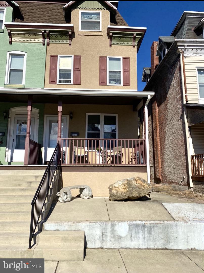 135 ELM STREET