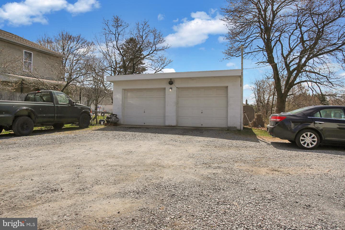 1132 MOUNT LAUREL AVENUE
