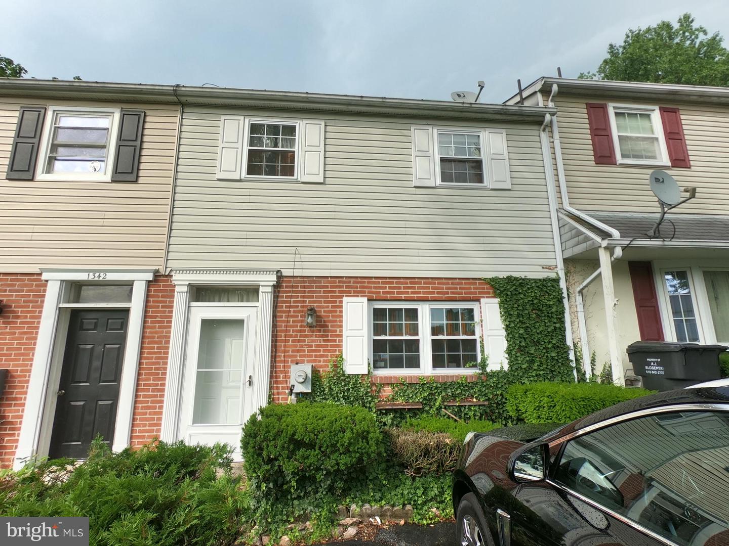 1340 FOX RUN
