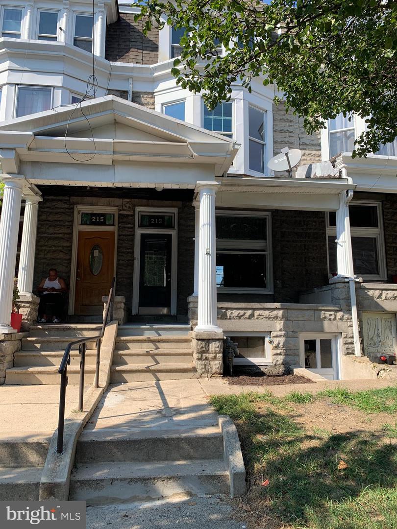 213 W WINDSOR STREET