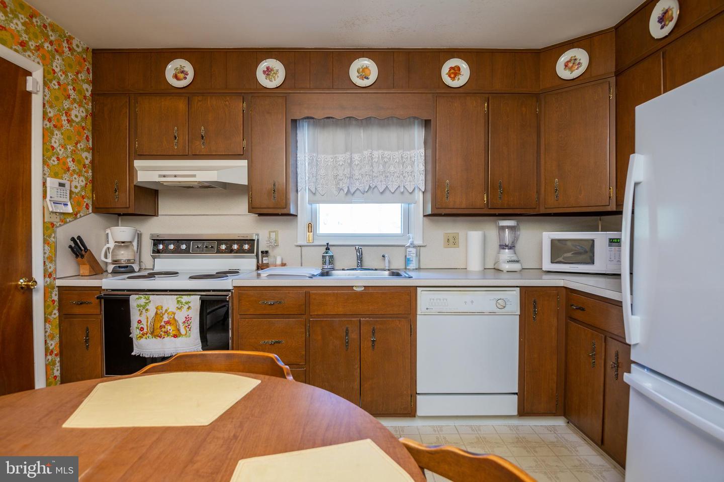 17 HEARTHSTONE DRIVE