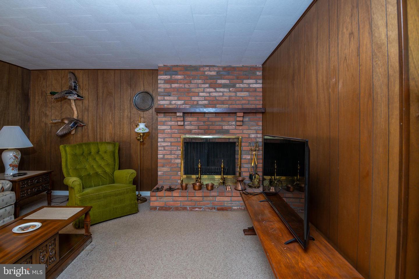 17 HEARTHSTONE DRIVE