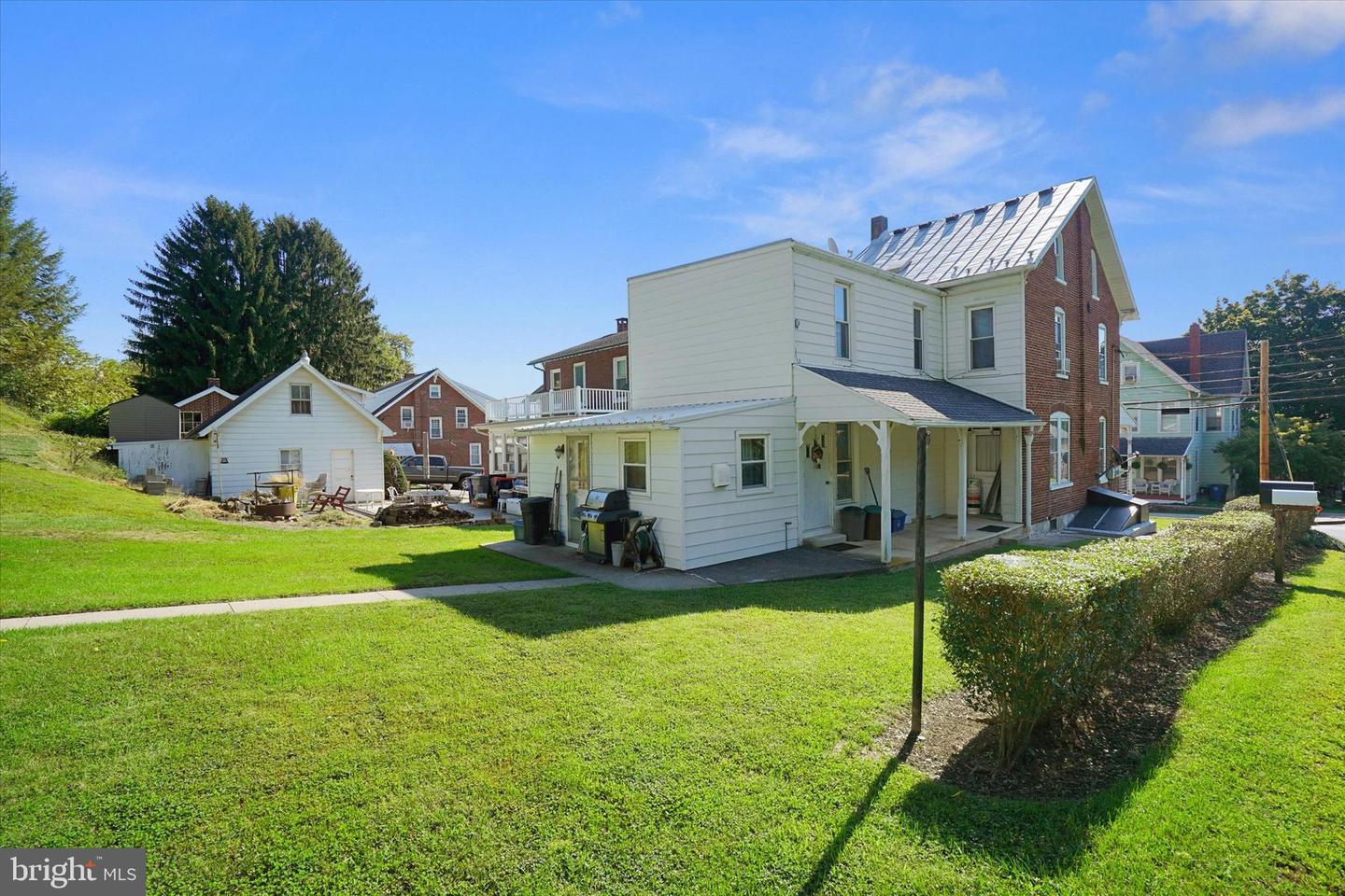 341 W MAIN STREET