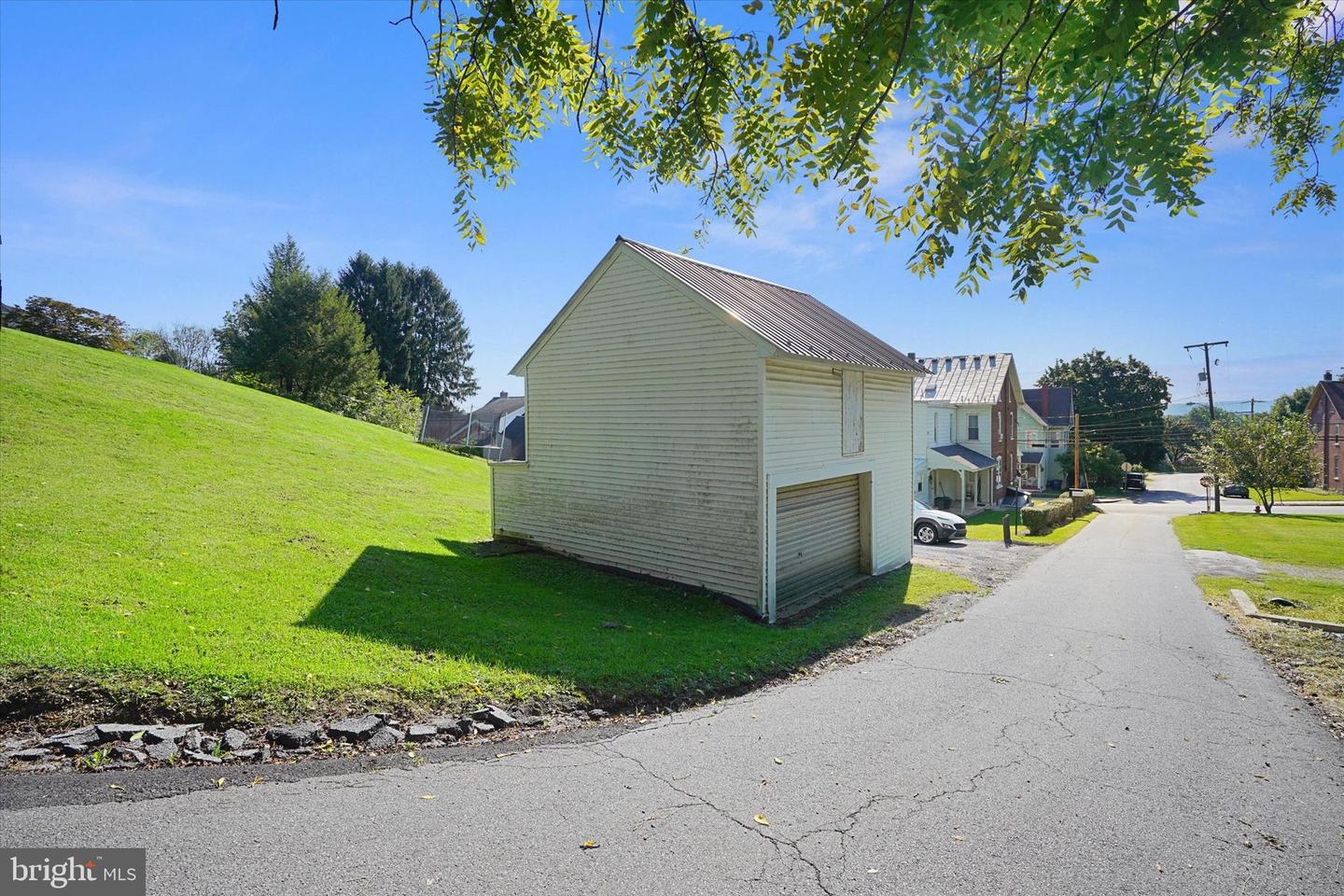 341 W MAIN STREET