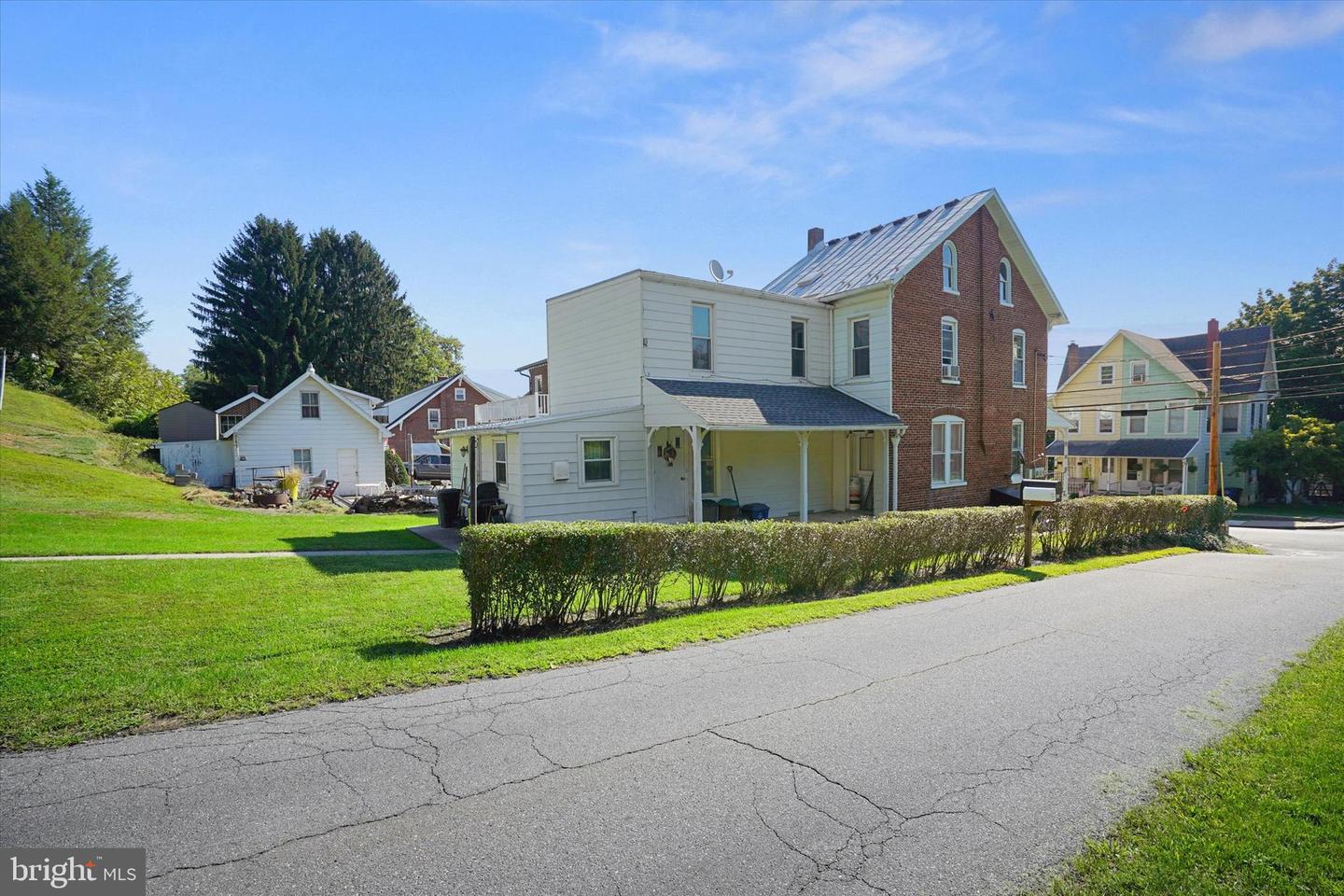 341 W MAIN STREET