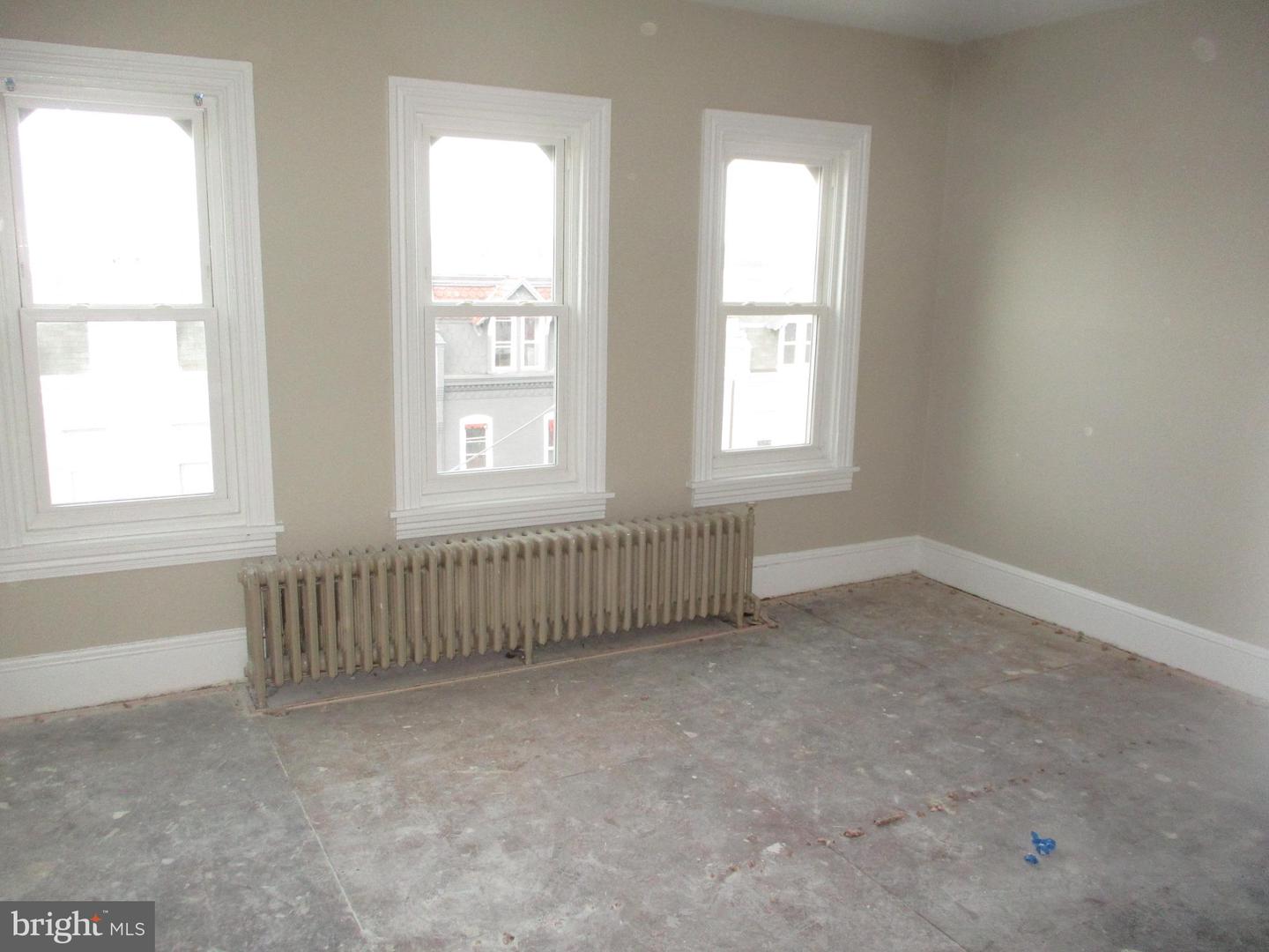 839 N 11TH STREET