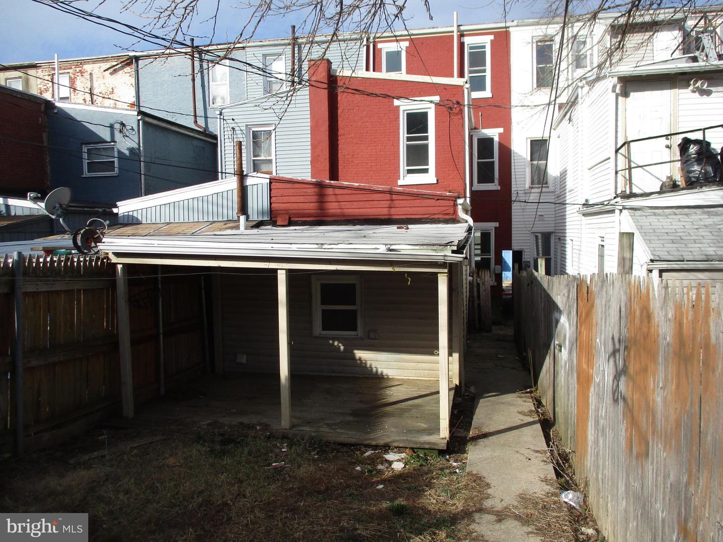 839 N 11TH STREET