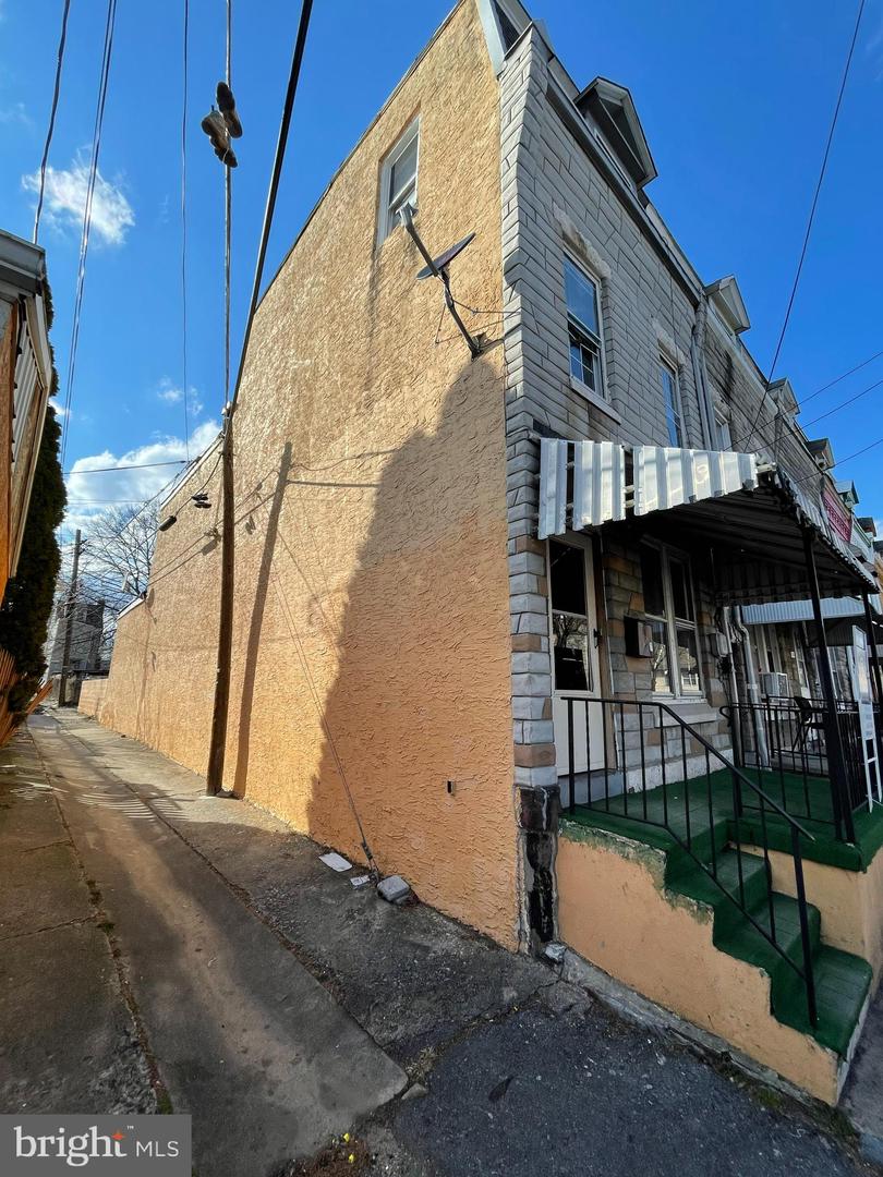 406 N 2ND STREET