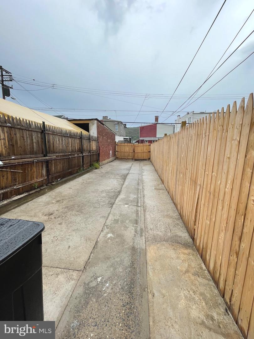 927 CHURCH STREET