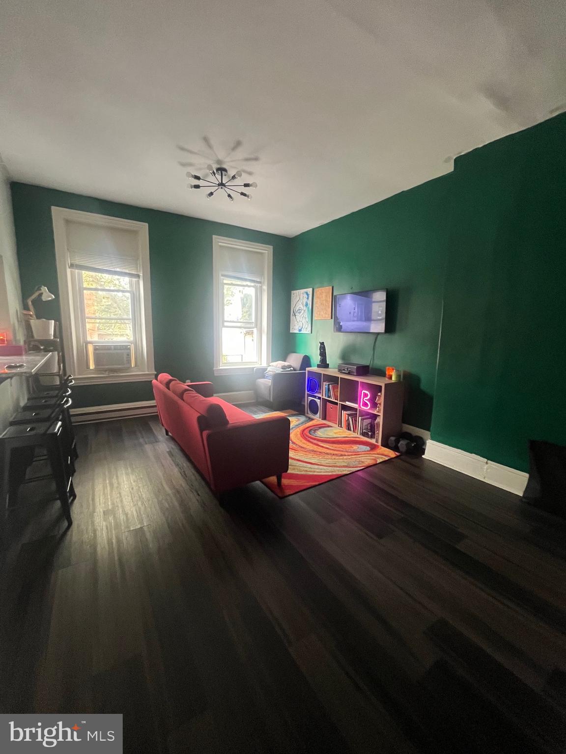 327 N 6th STREET
