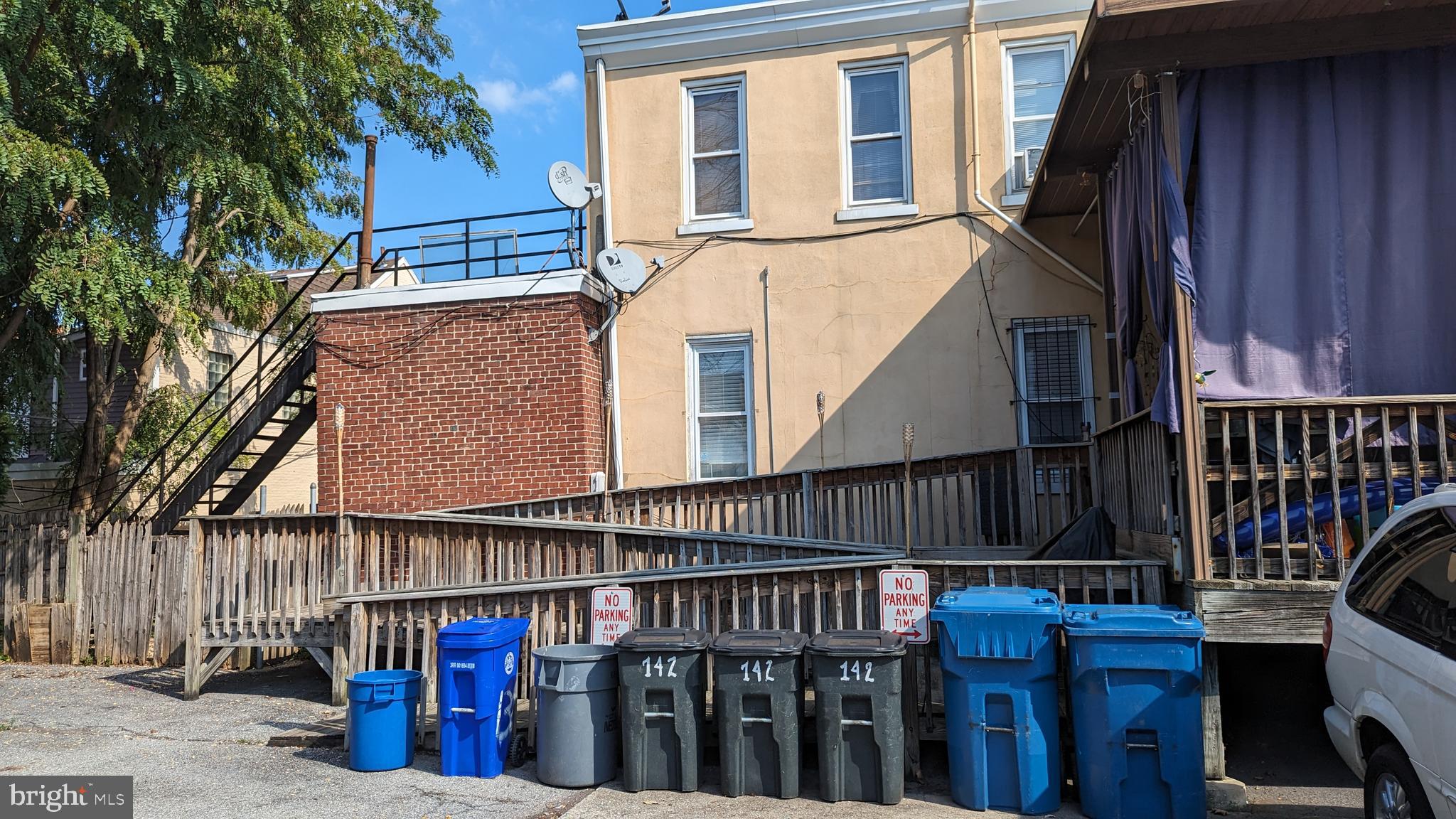 613 Walnut STREET