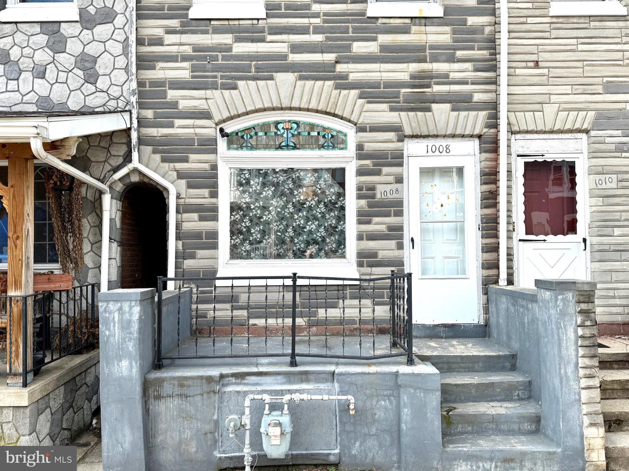 1008 N 10th St