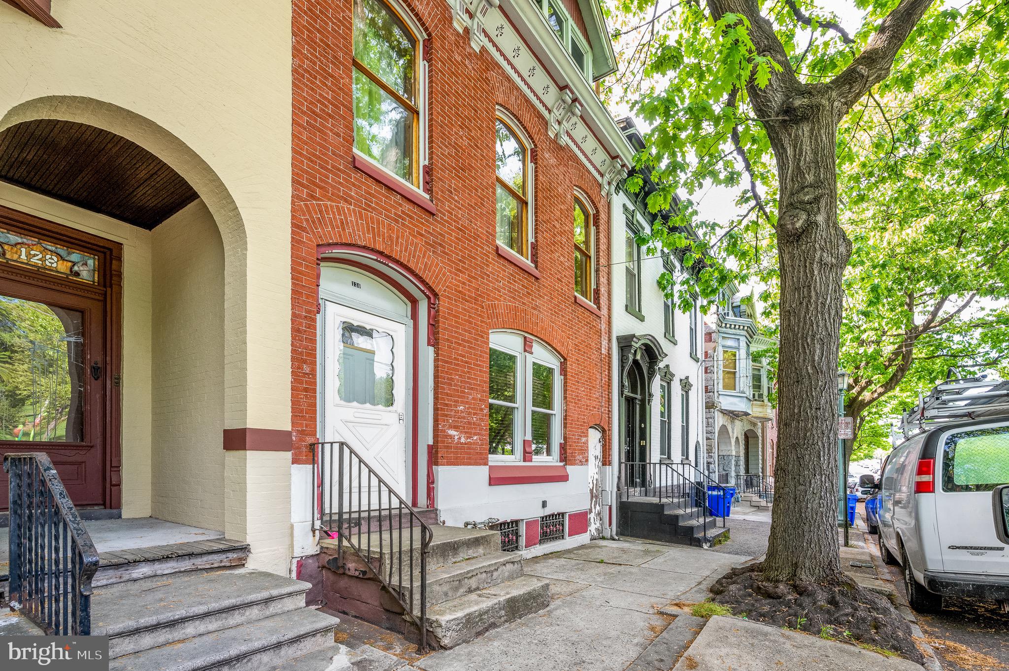 130 N 11th St