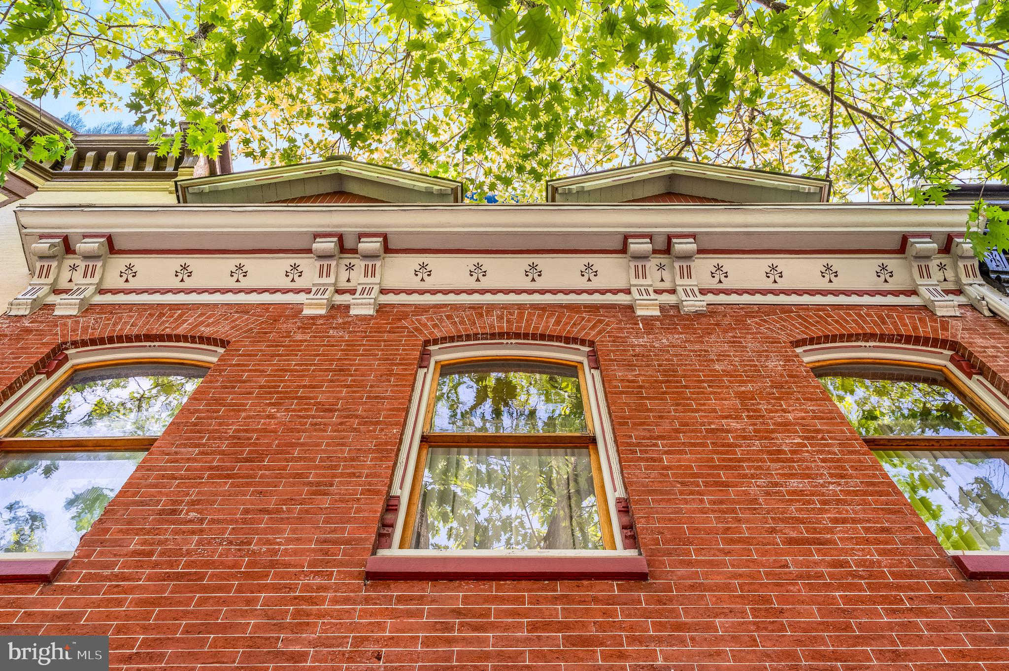 130 N 11th St