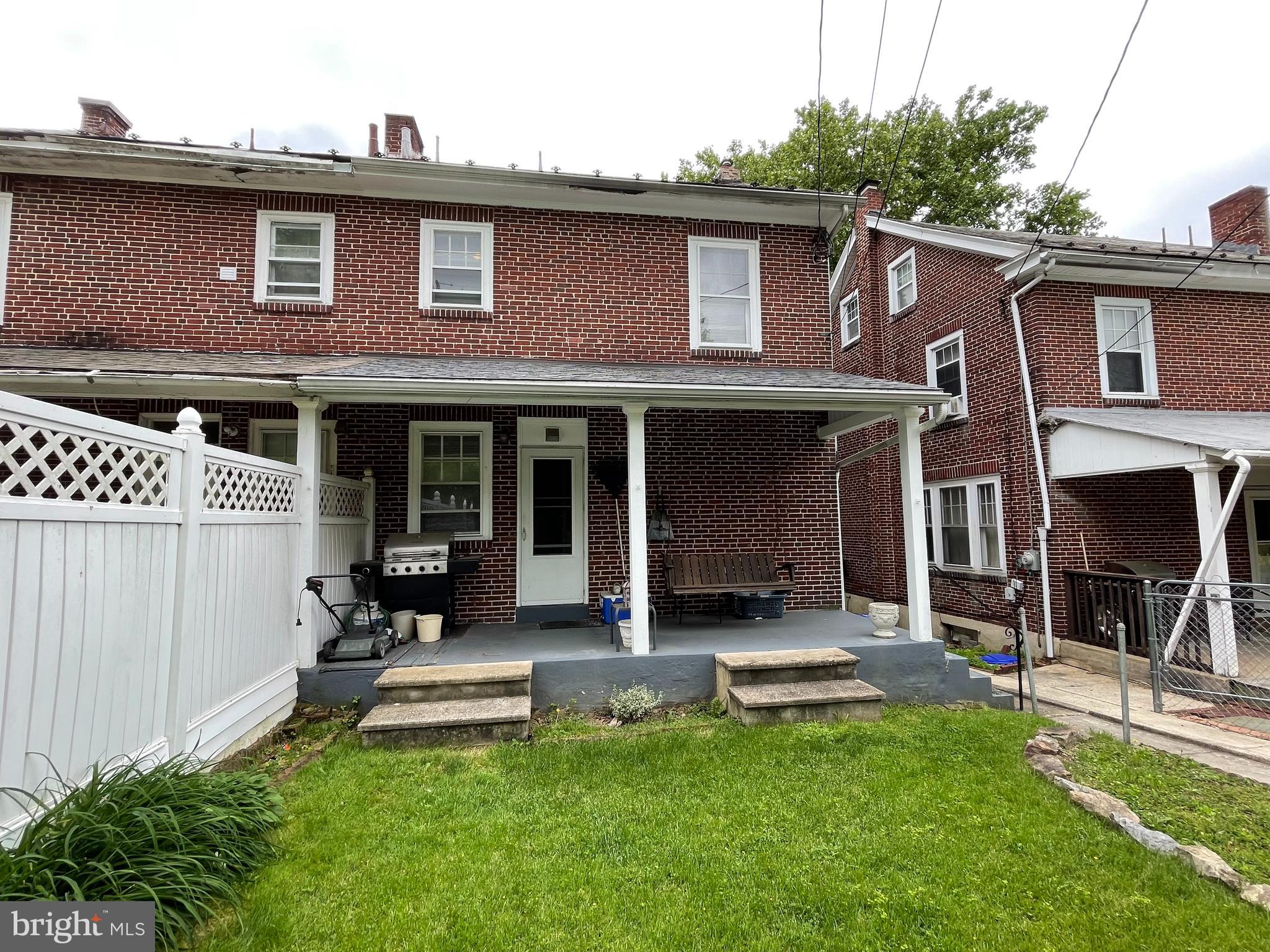 1311 Linden St