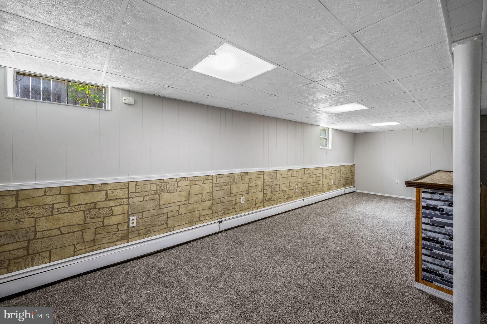 1416 Bleeker Ave