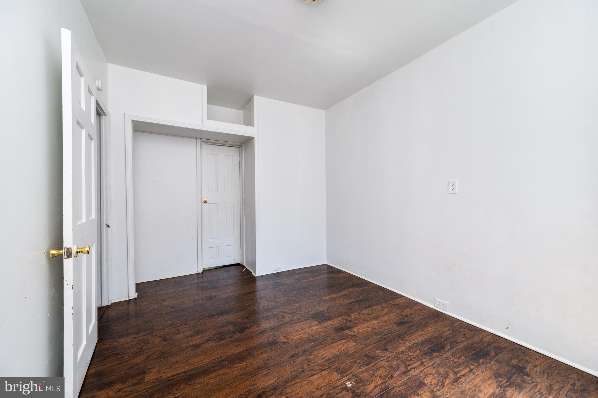 1242 Eckert Ave