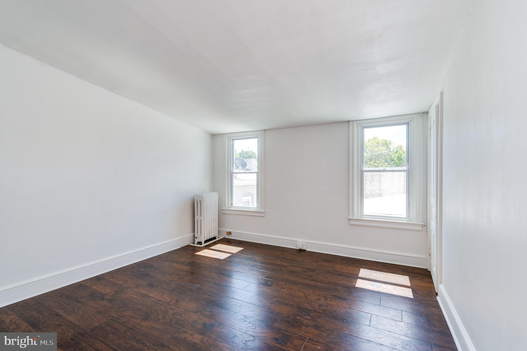 1242 Eckert Ave